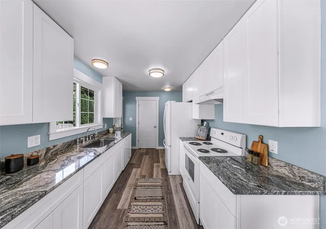 Photo 3 of Sale Pending at 204 Jackson St, Nooksack, WA 98276 | MLS# NWM2578824 | Listing updated on 2026-09-25