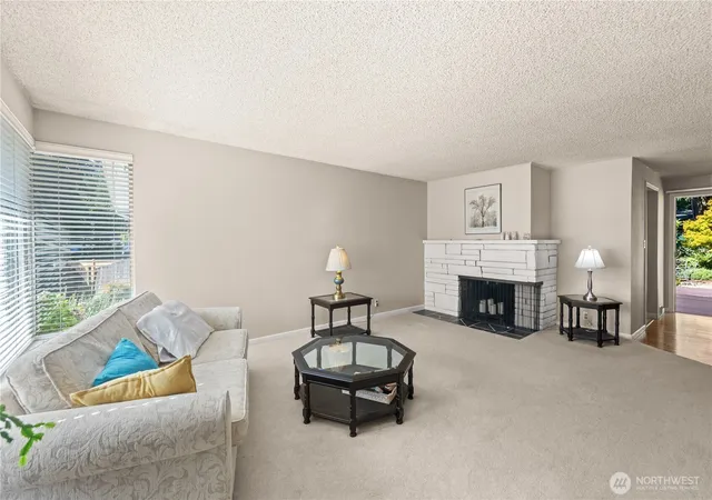Photo 3 of Single family home for sale at 18521 36th Place NE, Lake Forest Park, WA 98155 | MLS# NWM2578829 | Listing updated on 2026-09-25