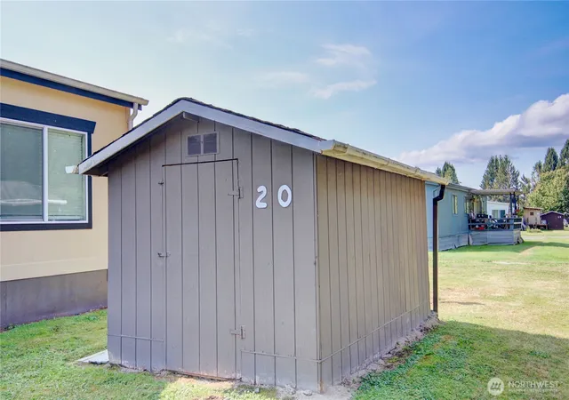 Photo 4 of Manufactured home for sale at 24892 Minkler Rd #20, Sedro Woolley, WA 98284 | MLS# NWM2578833 | Listing updated on 2026-09-25