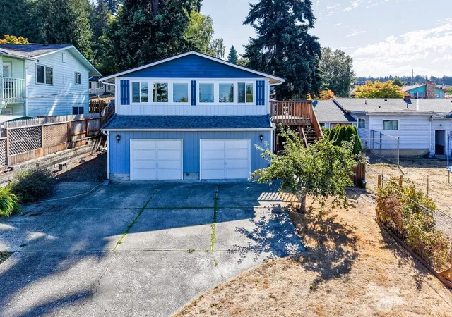 Photo 2 of Single family home for sale at 1127 E 6th Street, Port Angeles, WA 98362 | MLS# NWM2578857 | Listing updated on 2026-09-17