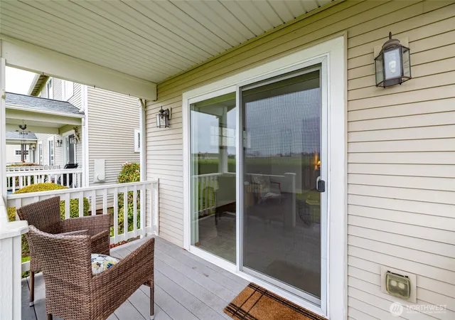 Photo 2 of Townhouse for sale at 1182 Decatur Cir, Burlington, WA 98233 | MLS# NWM2578863 | Listing updated on 2026-10-28