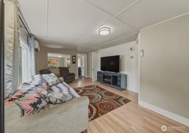 Photo 3 of Single family home for sale at 702 Lewis St, Walla Walla, WA 99362 | MLS# NWM2578870 | Listing updated on 2026-10-03