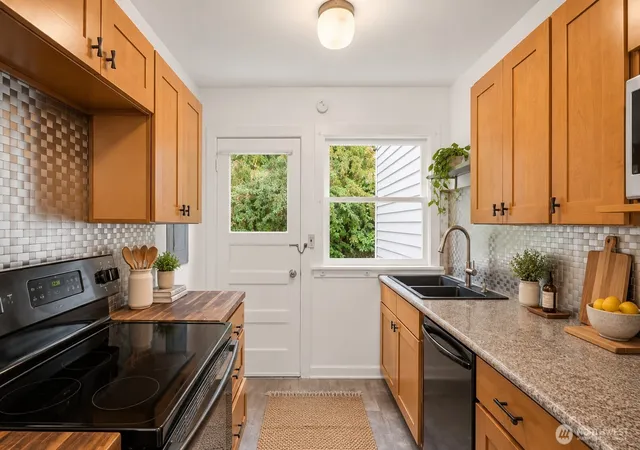 Photo 4 of Multi family home for sale at 1768 Alki Ave SW, Seattle, WA 98116 | MLS# NWM2578876 | Listing updated on 2026-09-24