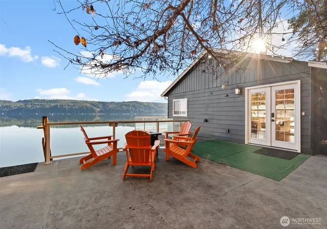 Photo 2 of Single family home for sale at 11031 Ne N Shore Rd, Belfair, WA 98528 | MLS# NWM2578877 | Listing updated on 2026-09-25