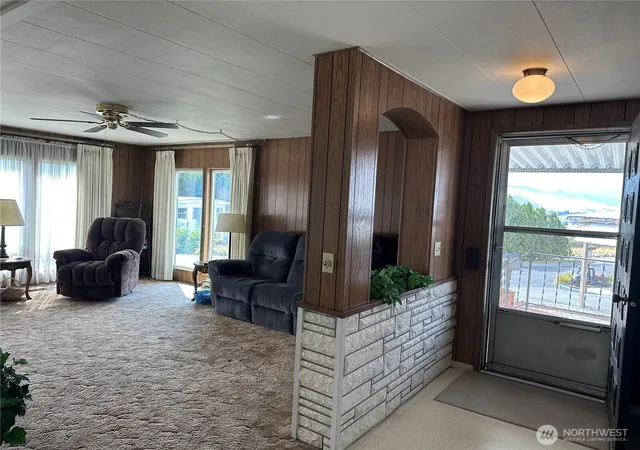Photo 2 of Manufactured home for sale at 3655 Nw Cascade Ave #15, East Wenatchee, WA 98802 | MLS# NWM2578892 | Listing updated on 2026-09-30