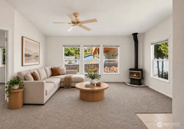 Photo 3 of Manufactured home for sale at 3130 Glacier Ln, Camano Island, WA 98282 | MLS# NWM2578905 | Listing updated on 2026-10-19