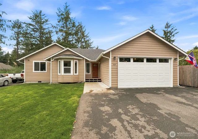 Photo 1 of Sale Pending at 409 Snahapish Ave Se, Ocean Shores, WA 98569 | MLS# NWM2578906 | Listing updated on 2026-10-01