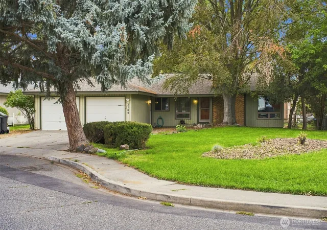 Photo 1 of Single family home for sale at 2109 Briarwood Ct, Richland, WA 99354 | MLS# NWM2578913 | Listing updated on 2026-10-06