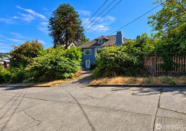 Photo 1 of Single family home for sale at 3456 23rd Avenue W, Seattle, WA 98199 | MLS# NWM2578926 | Listing updated on 2026-09-25