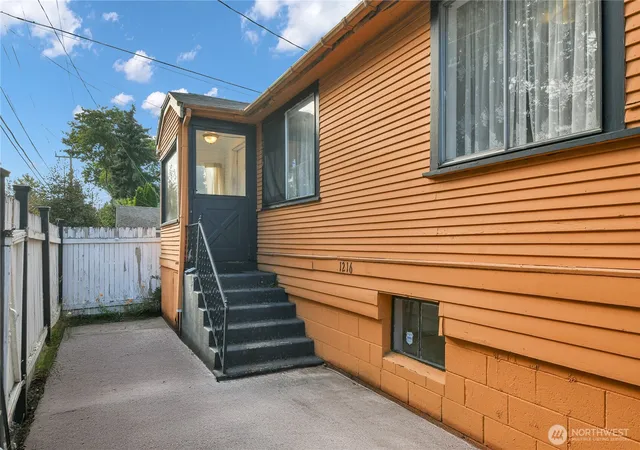Photo 1 of Single family home for sale at 1216 N 103rd Street, Seattle, WA 98133 | MLS# NWM2578946 | Listing updated on 2026-09-18