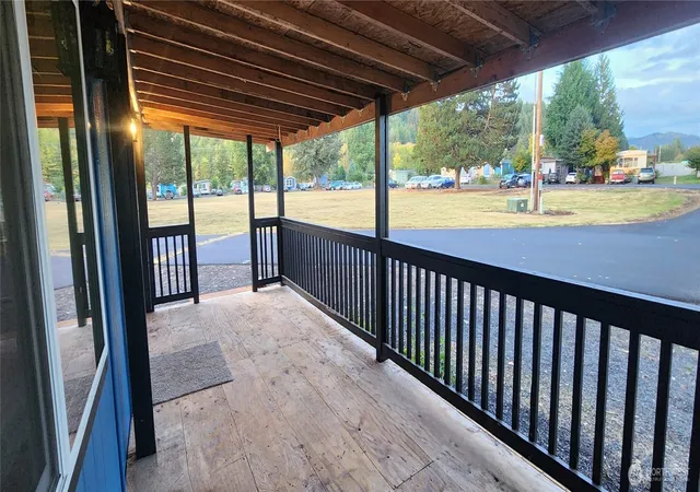 Photo 2 of Manufactured home for sale at 262 Mossyrock Rd W #34, Mossyrock, WA 98564 | MLS# NWM2578985 | Listing updated on 2026-09-25