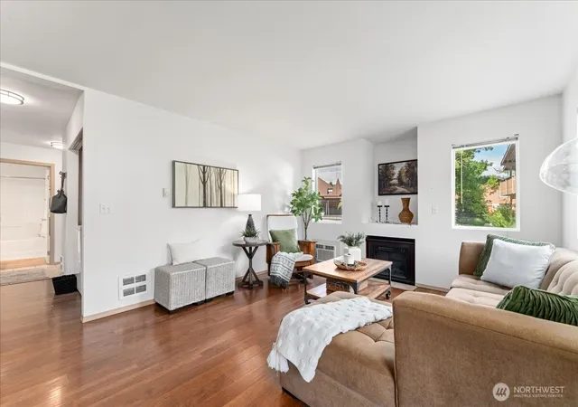 Photo 3 of Condo for sale at 575 Alpine Pl #O1, Leavenworth, WA 98826 | MLS# NWM2578989 | Listing updated on 2026-09-25