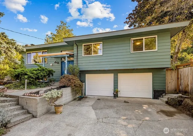 Photo 1 of Sale Pending at 1216 Dayton Ave Ne, Renton, WA 98056 | MLS# NWM2578995 | Listing updated on 2026-09-22