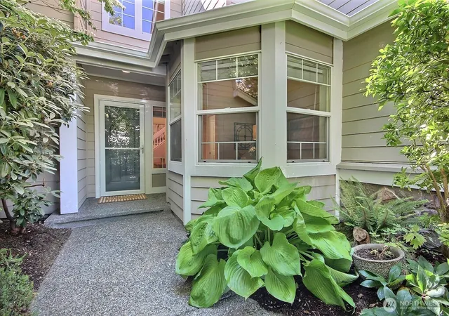 Photo 3 of Sale Pending at 575 Elma Ave Ne, Renton, WA 98059 | MLS# NWM2579002 | Listing updated on 2026-09-24