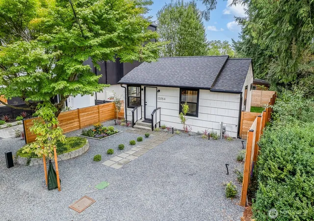 Photo 3 of Sale Pending at 12054 20th Avenue Ne, Seattle, WA 98125 | MLS# NWM2579005 | Listing updated on 2026-09-25