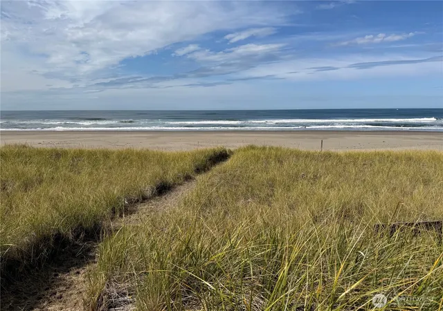 Photo 2 of Condo for sale at 1317 Ocean Shrs Blvd Sw #2, Ocean Shores, WA 98569 | MLS# NWM2579006 | Listing updated on 2026-09-26