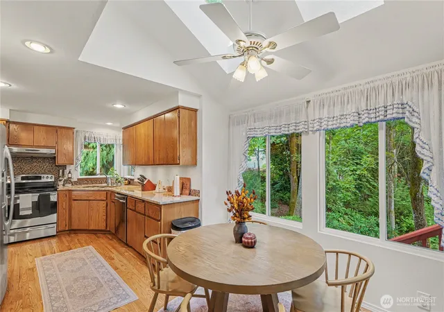 Photo 4 of Single family home for sale at 11902 NE 168th Street, Bothell, WA 98011 | MLS# NWM2579024 | Listing updated on 2026-10-02