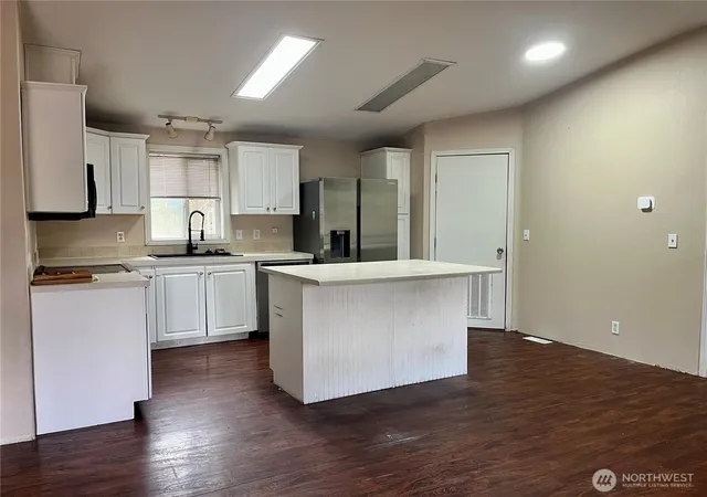 Photo 3 of Manufactured home for sale at 8510 Thuja Ave SE, Yelm, WA 98597 | MLS# NWM2579028 | Listing updated on 2026-09-26