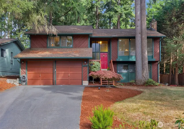 Photo 2 of Single family home for sale at 14015 60th Avenue W, Edmonds, WA 98026 | MLS# NWM2579030 | Listing updated on 2026-09-25