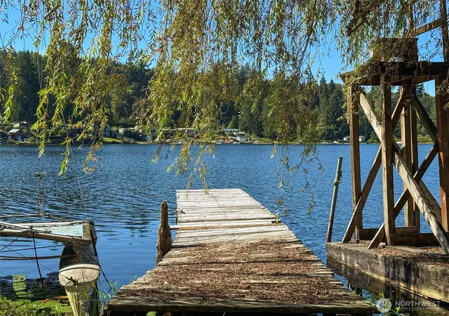 Single family home for sale at 4928 E Lake Bosworth Dr, Snohomish, WA 98290 | MLS# NWM2579038