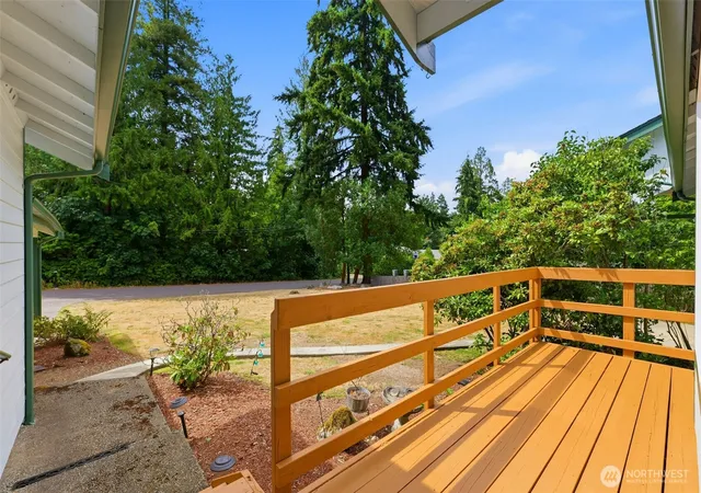 Photo 3 of Sale Pending at 1267 Lidstrom Rd Se, Port Orchard, WA 98366 | MLS# NWM2579040 | Listing updated on 2026-09-28