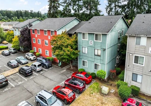 Photo 1 of Condo for sale at 3322 I St Ne #E203, Auburn, WA 98002 | MLS# NWM2579052 | Listing updated on 2026-09-25