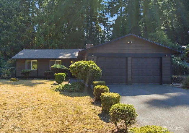 Photo 1 of Sale Pending at 11 Nw Bridle Ridge Pl, Bremerton, WA 98311 | MLS# NWM2579053 | Listing updated on 2026-09-30