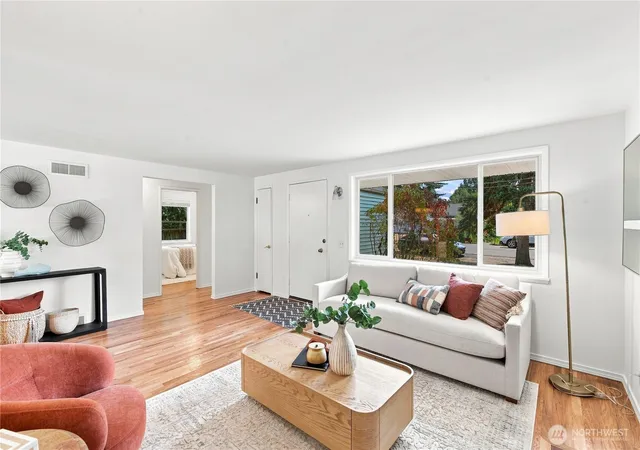 Photo 4 of Single family home for sale at 112 NW 159th Street, Shoreline, WA 98177 | MLS# NWM2579057 | Listing updated on 2026-10-02