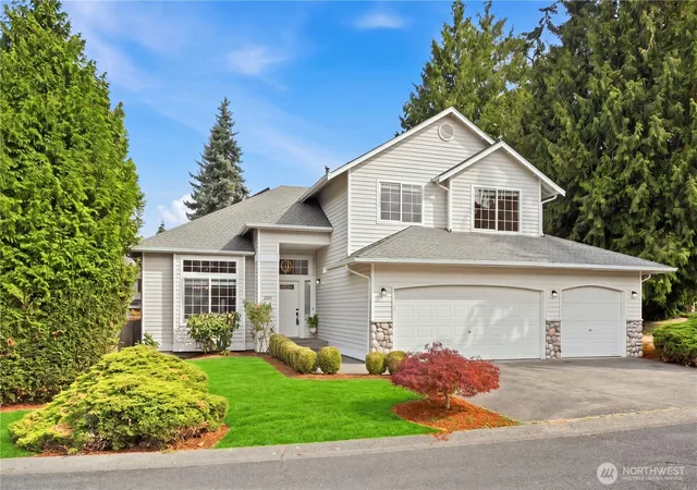 Photo 1 of Single family home for sale at 7830 Ne 148th Street, Kenmore, WA 98028 | MLS# NWM2579069 | Listing updated on 2026-10-02