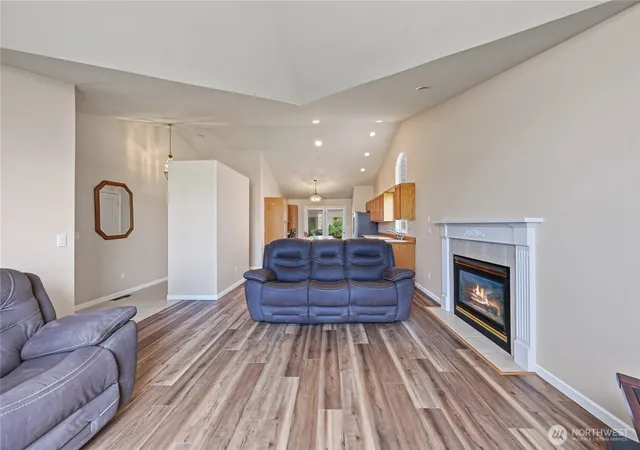 Photo 2 of Single family home for sale at 7800 Olmstead Ct, Yakima, WA 98908 | MLS# NWM2579078 | Listing updated on 2026-10-13