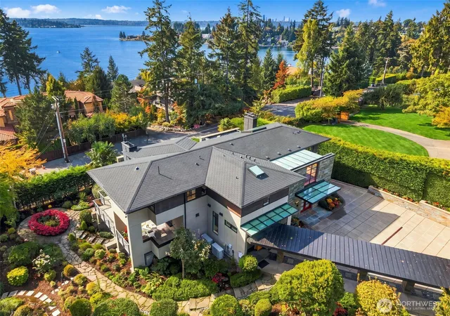 Photo 1 of Mansion for sale at 9632 Lake Washington Blvd Ne, Bellevue, WA 98004 | MLS# NWM2579085 | Listing updated on 2026-10-12