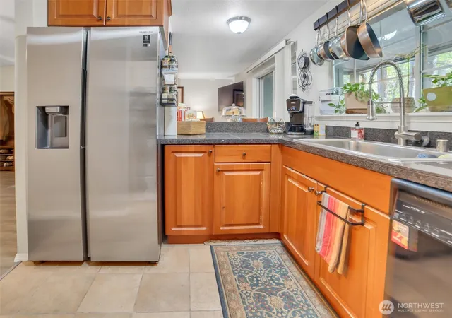 Photo 3 of Sale Pending at 15433 Country Clb Dr #C104, Mill Creek, WA 98012 | MLS# NWM2579121 | Listing updated on 2026-09-30