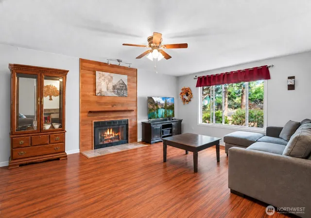 Photo 4 of Single family home for sale at 3073 Carpenter Hills Loop SE, Lacey, WA 98503 | MLS# NWM2579143 | Listing updated on 2026-10-01