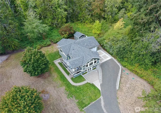 Photo 2 of Single family home for sale at 3905 Wollochet Dr Nw, Gig Harbor, WA 98335 | MLS# NWM2579144 | Listing updated on 2026-09-25