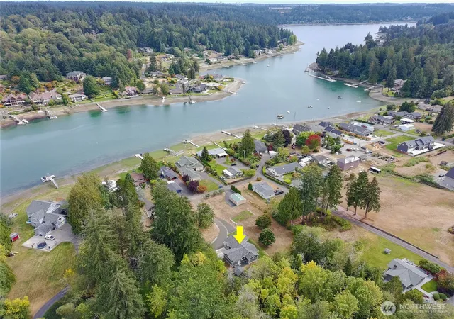 Photo 3 of Single family home for sale at 3905 Wollochet Dr Nw, Gig Harbor, WA 98335 | MLS# NWM2579144 | Listing updated on 2026-09-25