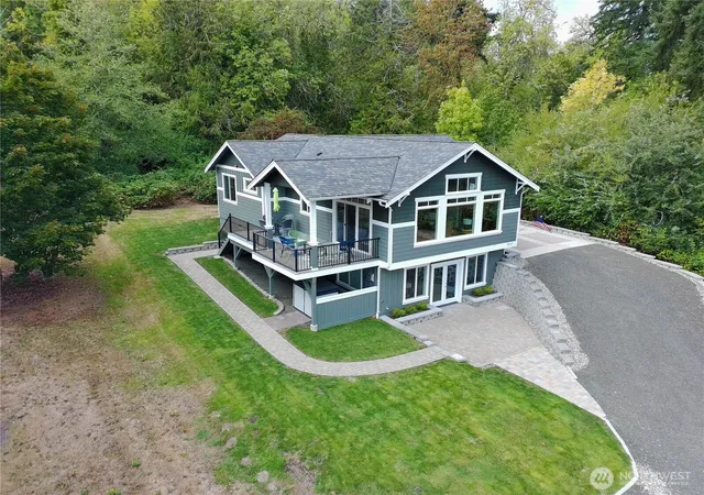 Photo 3 of Single family home for sale at 3905 Wollochet Dr NW, Gig Harbor, WA 98335 | MLS# NWM2579144 | Listing updated on 2026-09-25