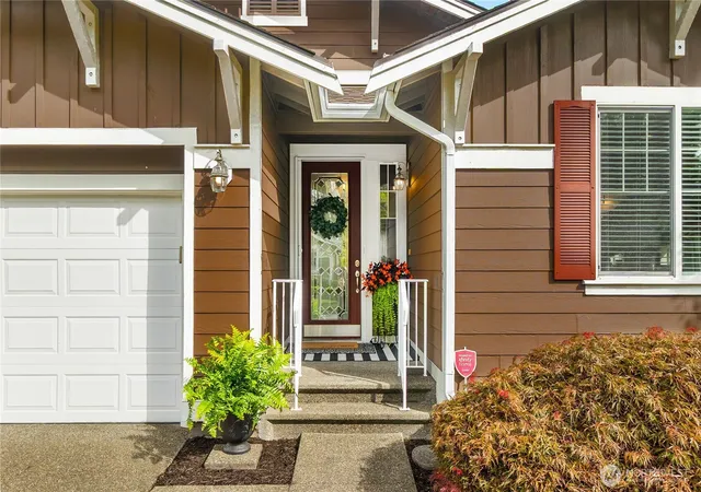 Photo 3 of Single family home for sale at 8422 Bainbridge Loop NE, Lacey, WA 98516 | MLS# NWM2579150 | Listing updated on 2026-09-23