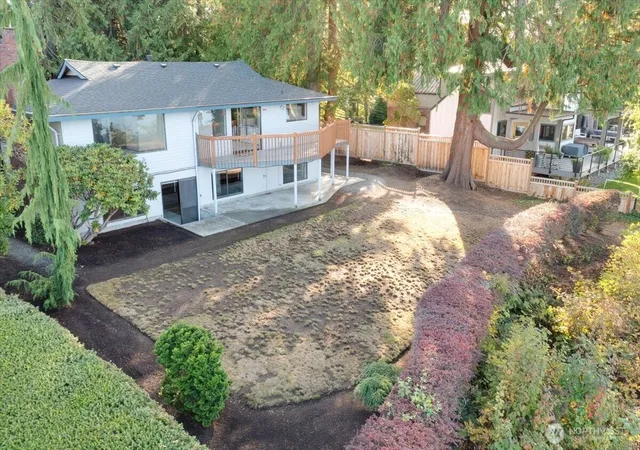 Photo 3 of Single family home for sale at 4605 Baker Dr, Everett, WA 98203 | MLS# NWM2579153 | Listing updated on 2026-10-28