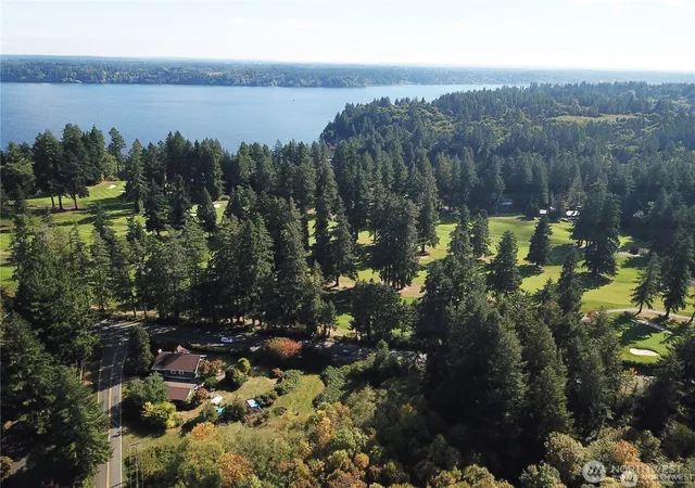 Photo 3 of Sale Pending at 3019 36th Avenue Nw, Olympia, WA 98502 | MLS# NWM2579156 | Listing updated on 2026-10-01