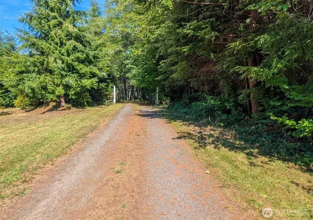 Photo 3 of Single family home for sale at 10270 State Route 101, Raymond, WA 98577 | MLS# NWM2579179 | Listing updated on 2026-09-21