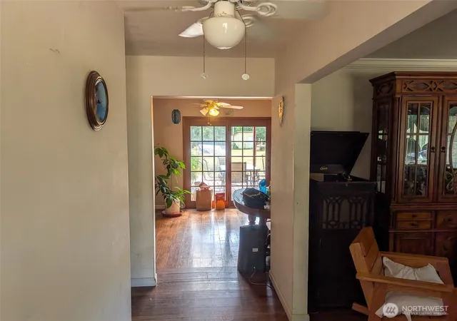 Photo 3 of Single family home for sale at 10270 State Route 101, Raymond, WA 98577 | MLS# NWM2579179 | Listing updated on 2026-09-21