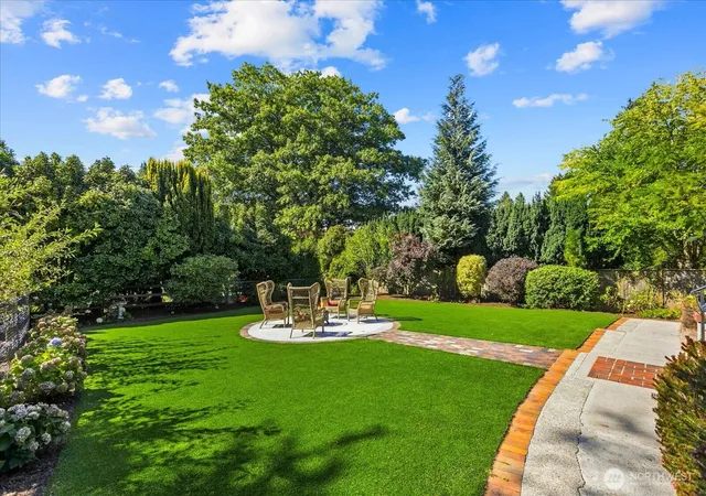 Photo 4 of Single family home for sale at 9819 Cherry St, Edmonds, WA 98020 | MLS# NWM2579182 | Listing updated on 2026-09-28