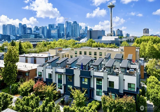 Townhouse for sale at 313 Valley St, Seattle, WA 98109 | MLS# NWM2579188