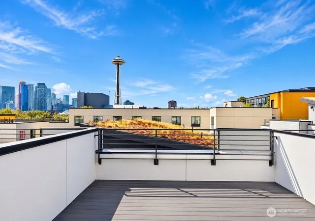 Photo 3 of Townhouse for sale at 313 Valley St, Seattle, WA 98109 | MLS# NWM2579188 | Listing updated on 2026-09-30
