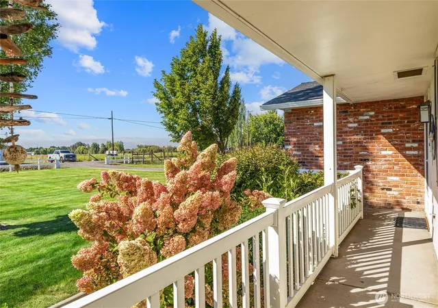 Photo 2 of Single family home for sale at 2511 Judge Ronald Rd, Ellensburg, WA 98926 | MLS# NWM2579191 | Listing updated on 2026-10-03