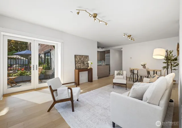 Photo 4 of Condo for sale at 1 Ward St #3, Seattle, WA 98109 | MLS# NWM2579193 | Listing updated on 2026-09-26