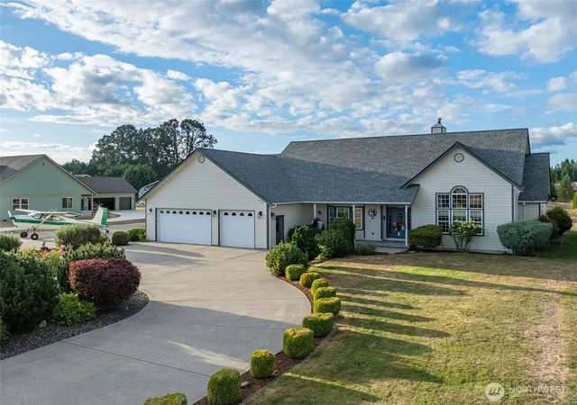 Single family home for sale at 127 Skyhawk Dr, Toledo, WA 98591 | MLS# NWM2579220