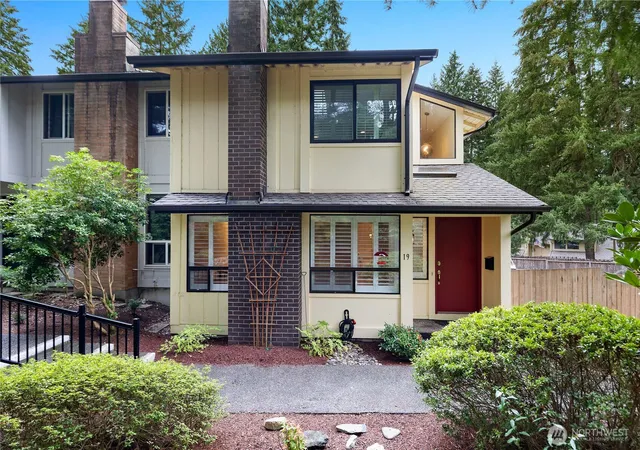 Photo 1 of Townhouse for sale at 1801 Sw Evergreen Park Ct #19, Olympia, WA 98502 | MLS# NWM2579233 | Listing updated on 2026-09-27