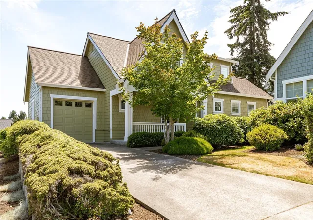 Photo 2 of Single family home for sale at 1402 Starview Ct, Freeland, WA 98249 | MLS# NWM2579236 | Listing updated on 2026-09-24