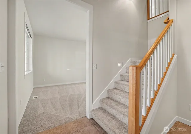 Photo 3 of Single family home for sale at 2021 Ne 25th Place, Renton, WA 98056 | MLS# NWM2579248 | Listing updated on 2026-09-19